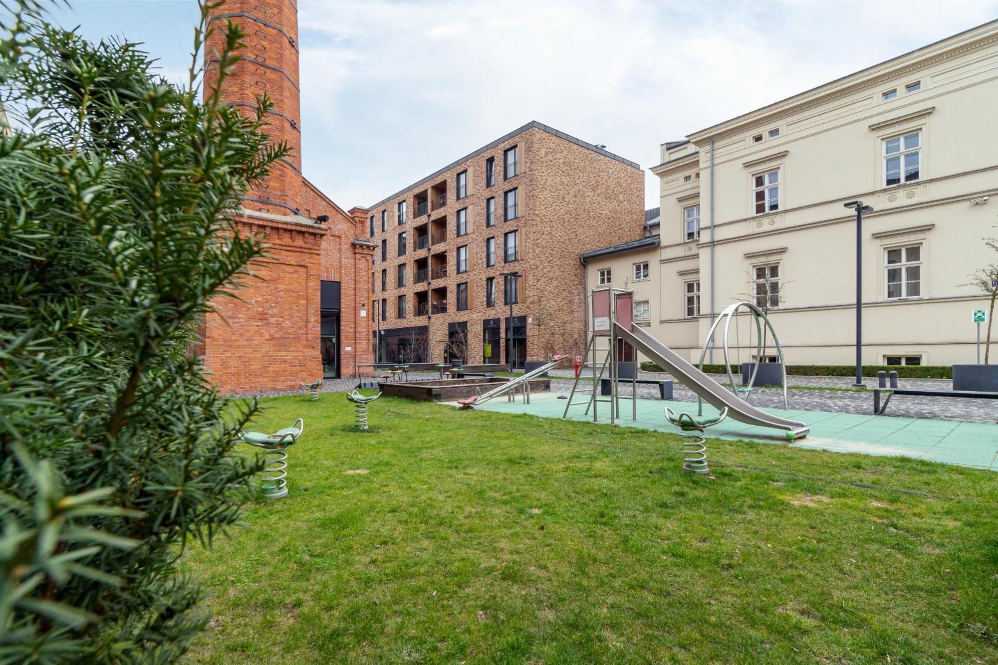 Apartament Modern And Elegant With Bathtub In Cracow Center By Renters *